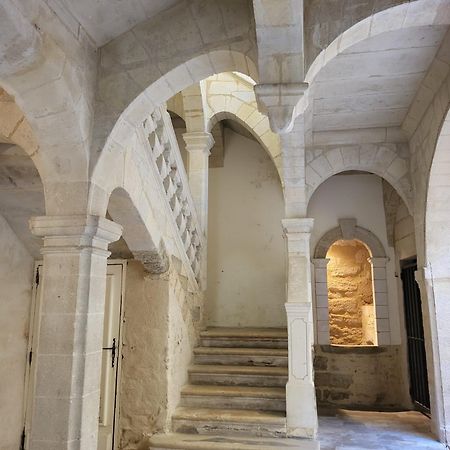 Uzes, Au Coeur Du Centre Medieval La Boussole D'Uzes, Appartement De Caractere Du XVII -Eme Siecle Luaran gambar